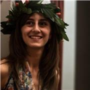 Laureata in Scienze del Turismo e diplomata al liceo socio-psico-pedagogico si offre per aiuto compiti, ripetizioni e insegnamento della lingua italiana a studenti stranieri